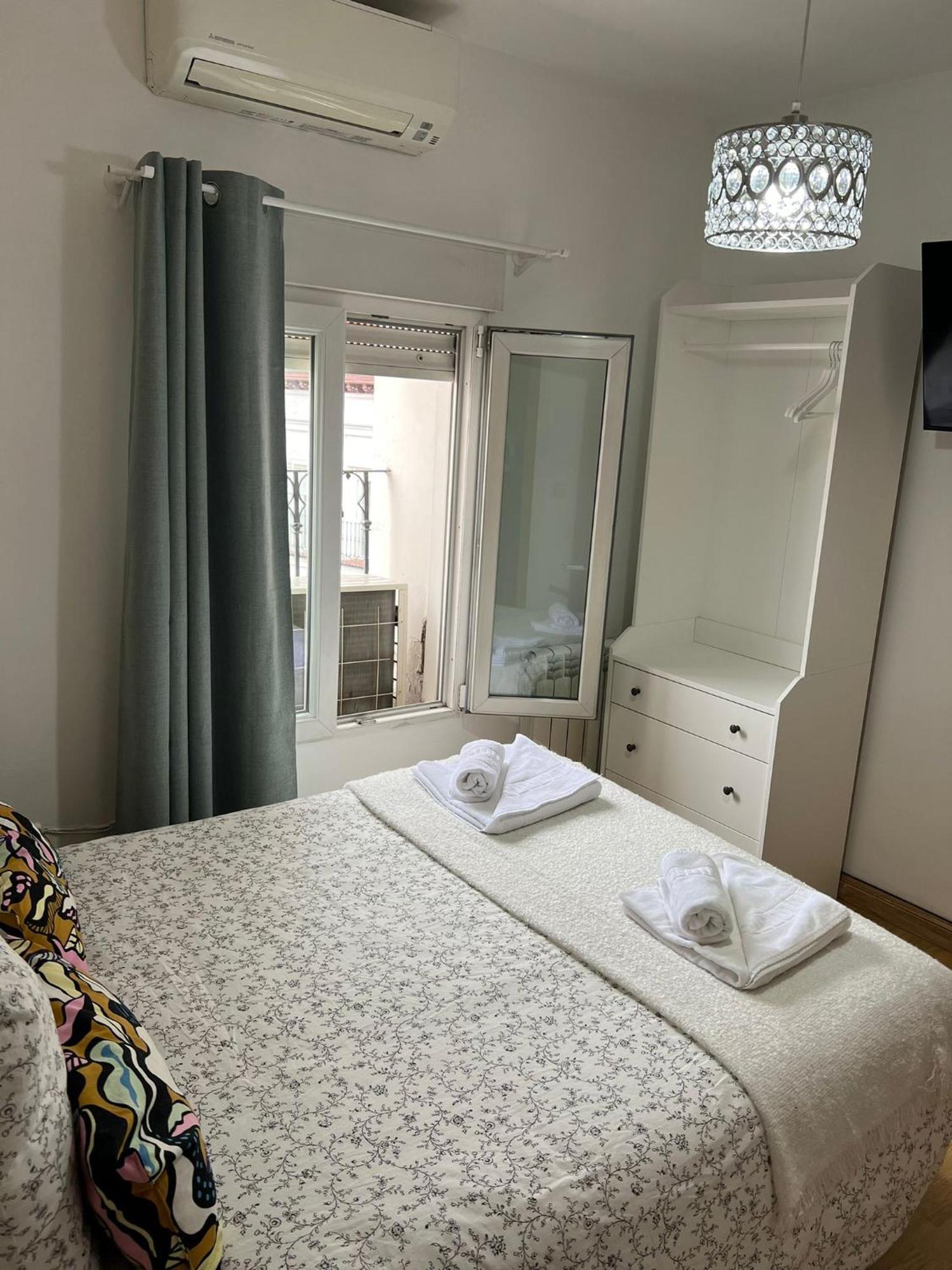 Hostal Flat55Madrid Extérieur photo