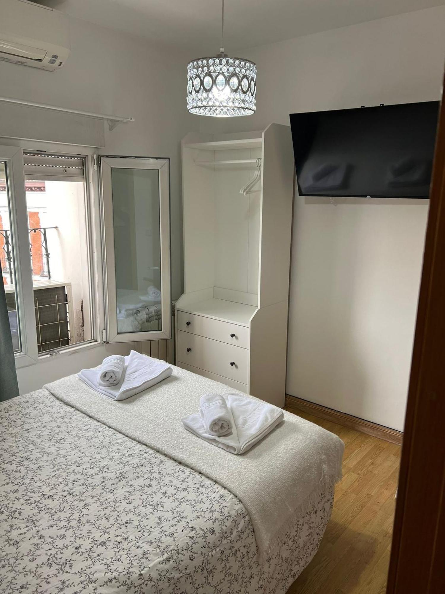 Hostal Flat55Madrid Extérieur photo