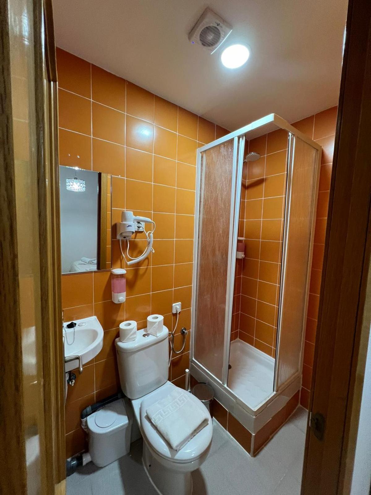 Hostal Flat55Madrid Extérieur photo