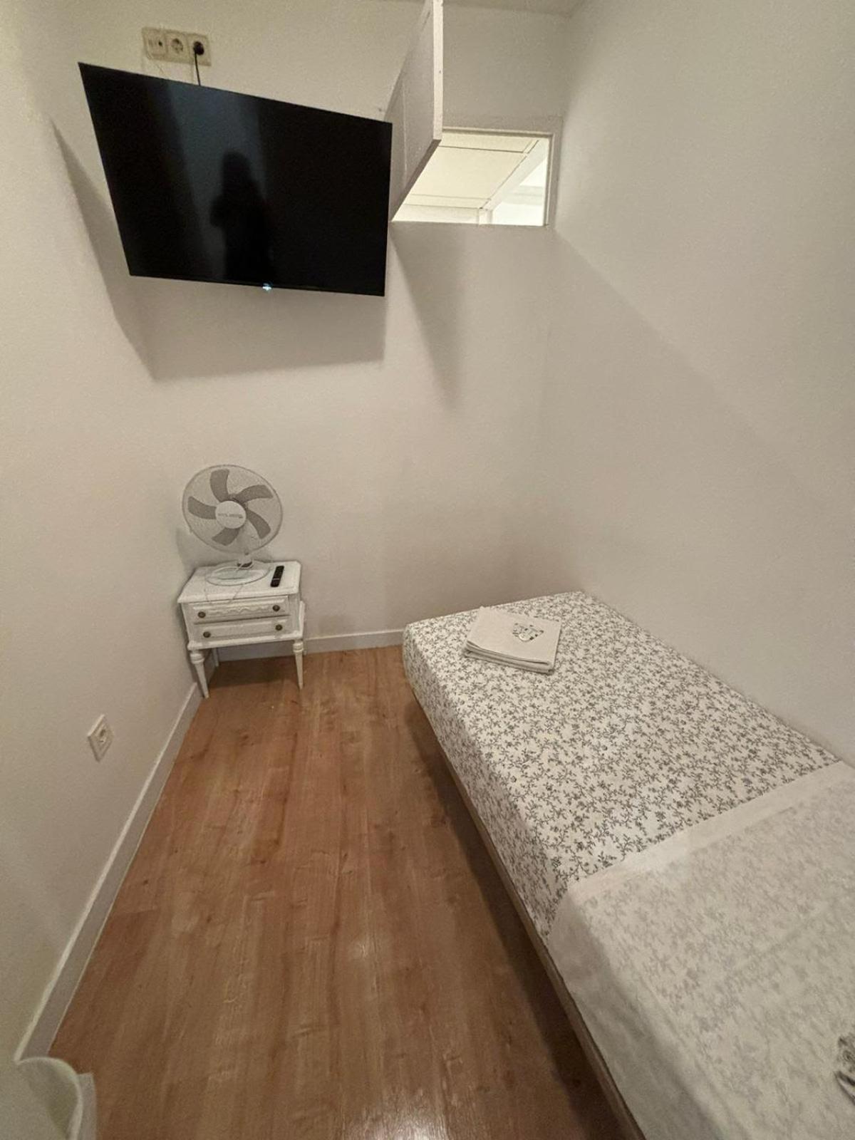 Hostal Flat55Madrid Extérieur photo