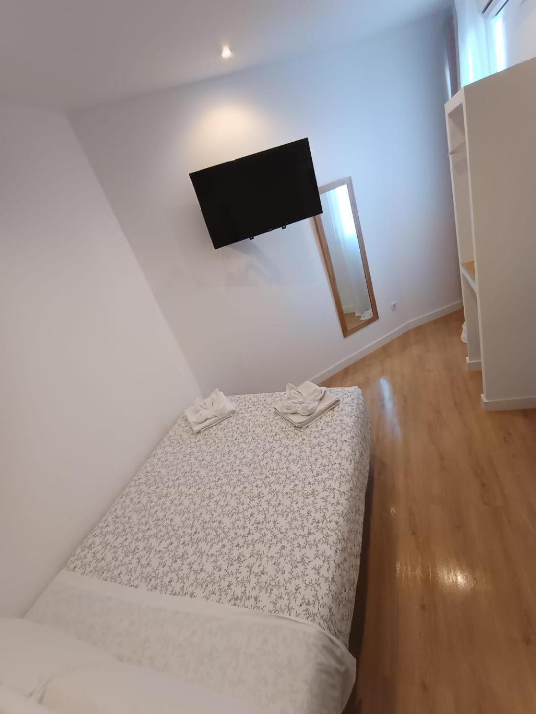 Hostal Flat55Madrid Extérieur photo