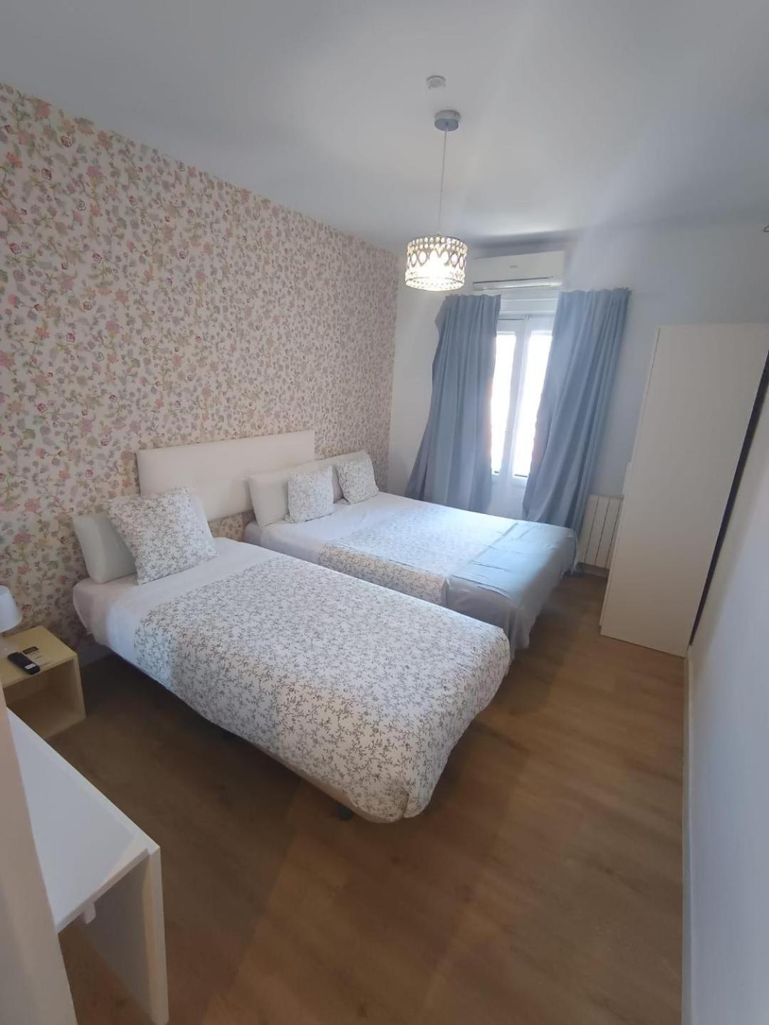 Hostal Flat55Madrid Extérieur photo