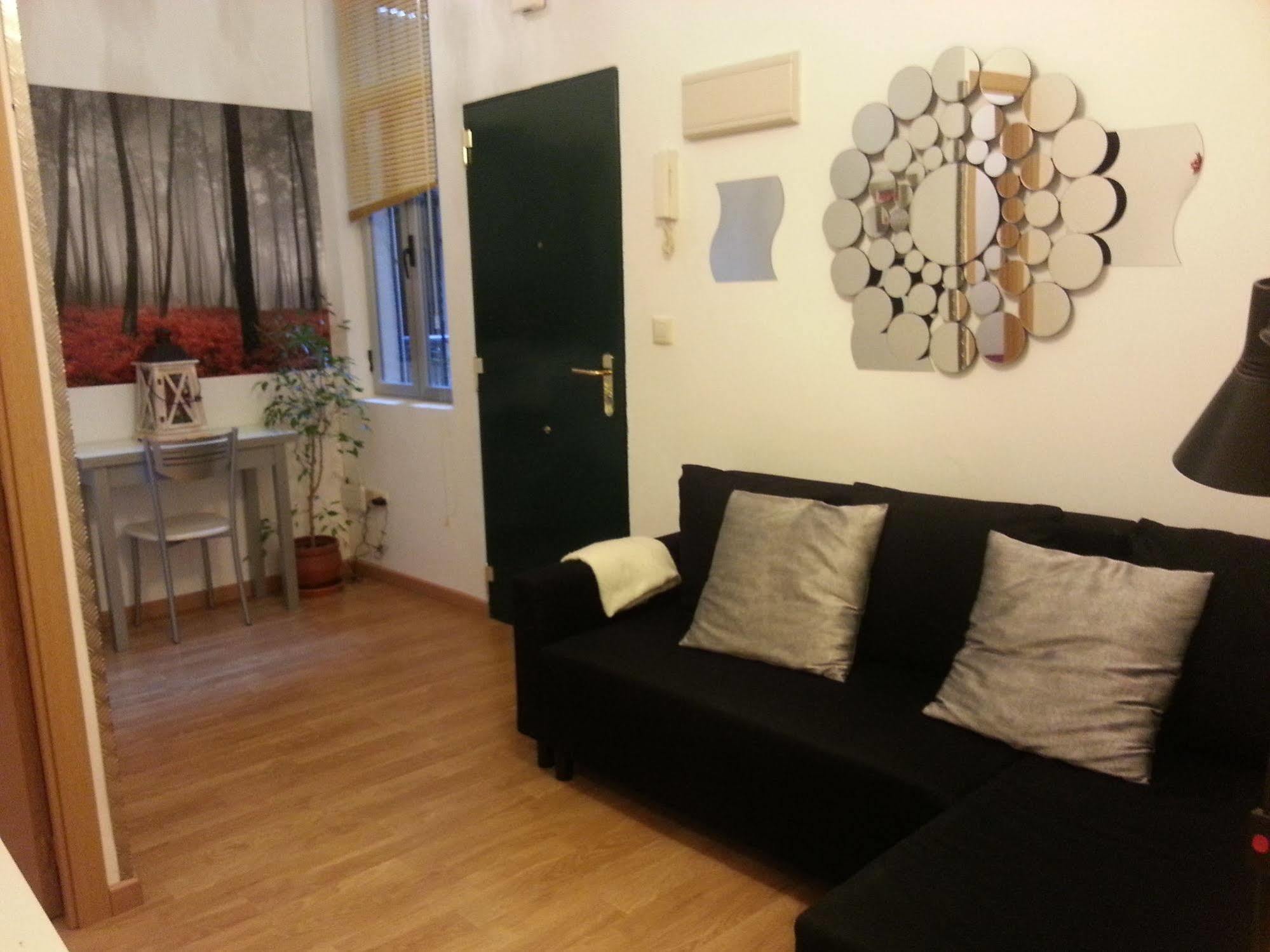 Hostal Flat55Madrid Extérieur photo